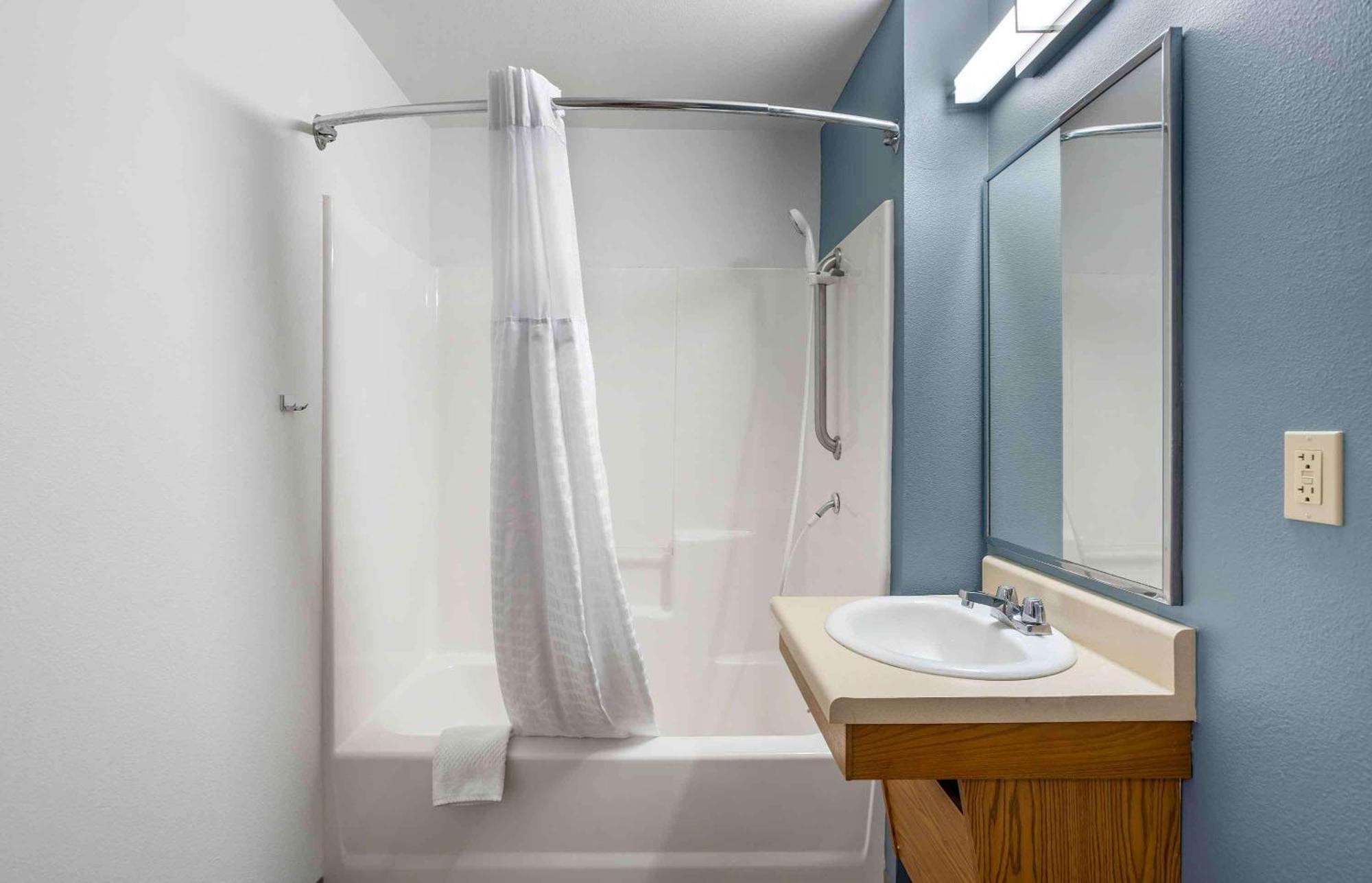 Extended Stay America Select Suites - Wichita - Airport Esterno foto