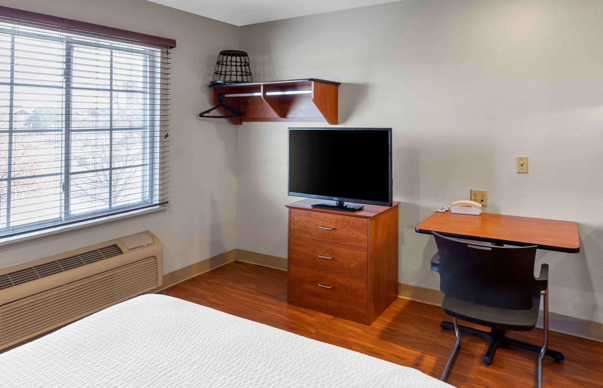 Extended Stay America Select Suites - Wichita - Airport Esterno foto