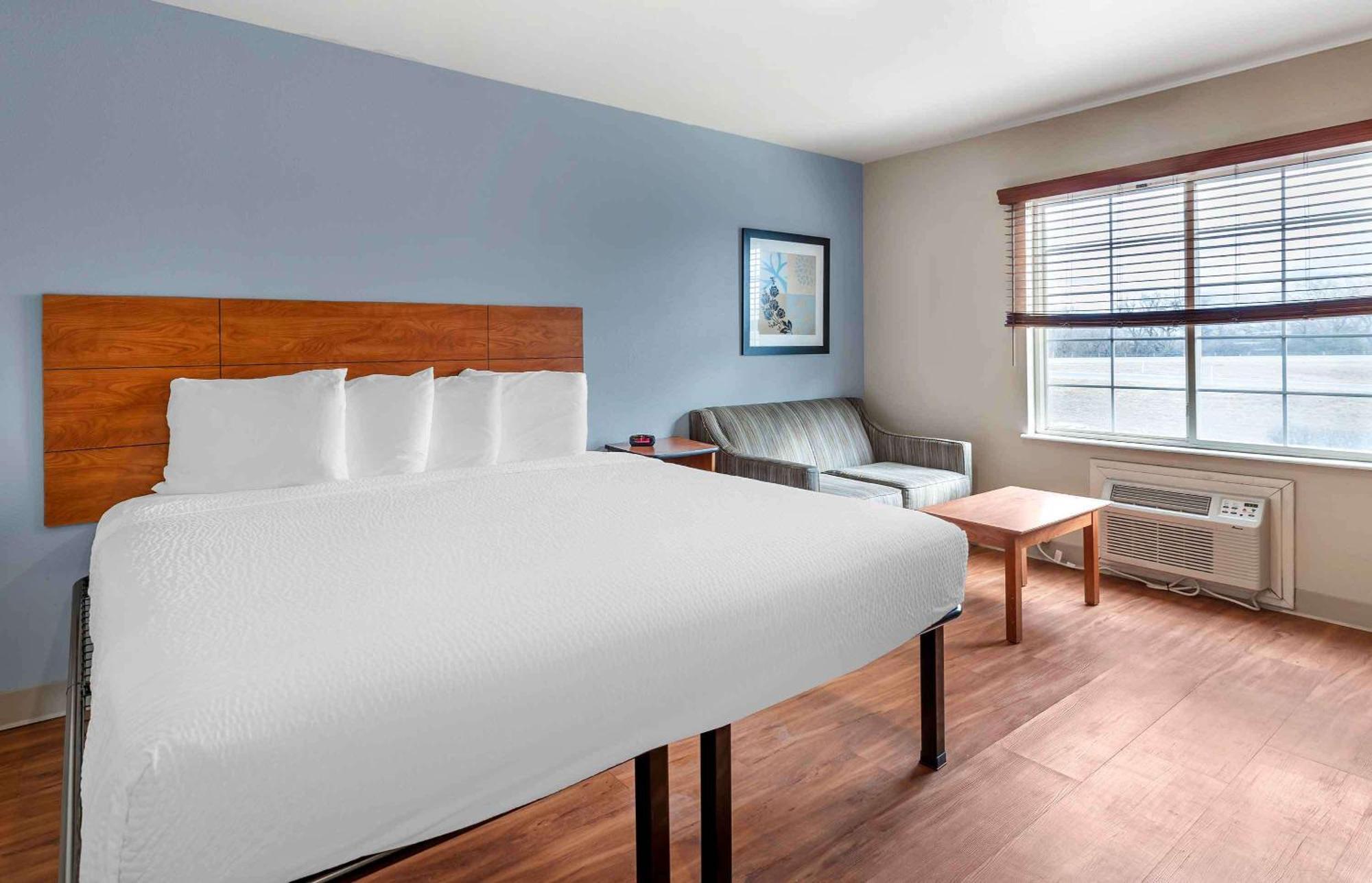 Extended Stay America Select Suites - Wichita - Airport Esterno foto