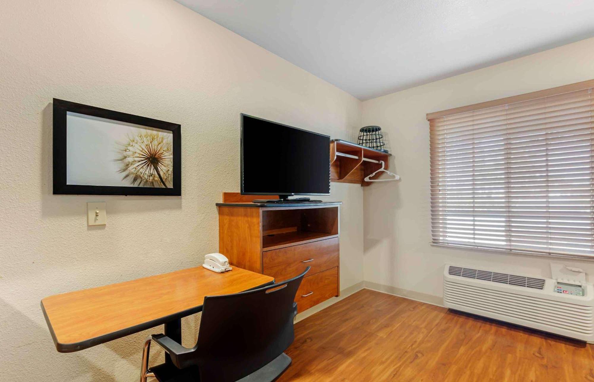 Extended Stay America Select Suites - Wichita - Airport Esterno foto
