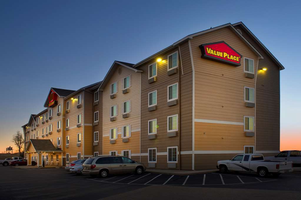 Extended Stay America Select Suites - Wichita - Airport Esterno foto