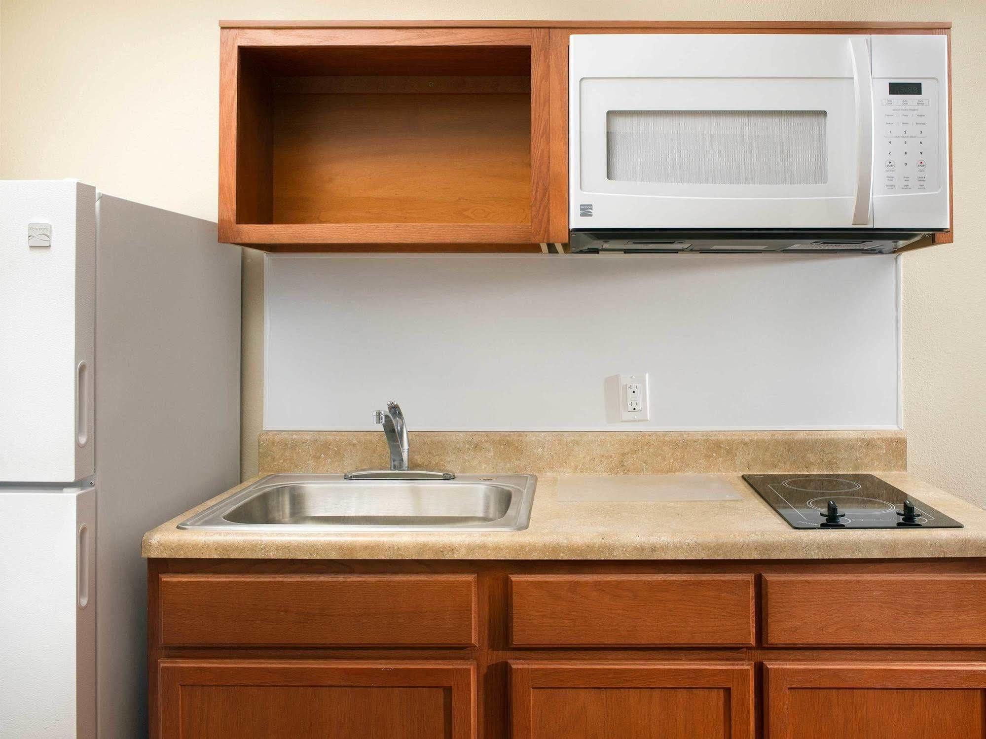 Extended Stay America Select Suites - Wichita - Airport Esterno foto