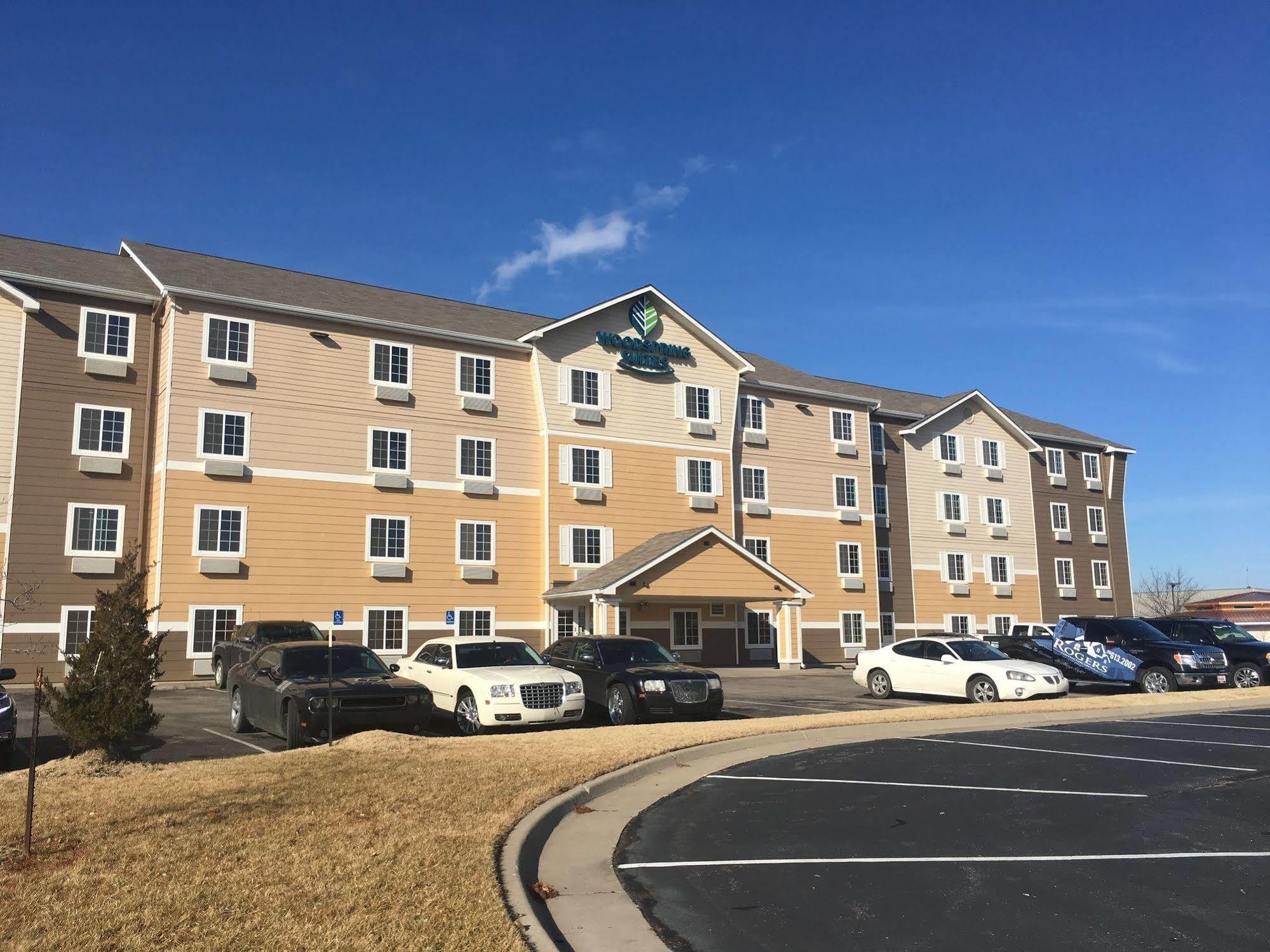 Extended Stay America Select Suites - Wichita - Airport Esterno foto